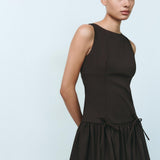 Janka | Elegant Dress with Shaped Silhouette