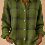 Katerina - Handcrafted Retro Wool Sweater with Contrast Details
