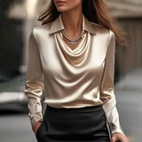 Inês - Luxurious Satin Blouse with Delicate Neckline