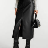 Skirt with a Slit and Smooth Appearance