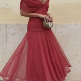 Ludwina – Elegant Dress with V-Neck