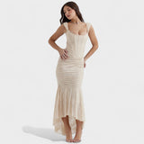 Francesca - Dress with a Sculptural Silhouette