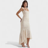 Francesca - Dress with a Sculptural Silhouette