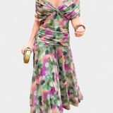 Ludwina – Elegant Dress with V-Neck